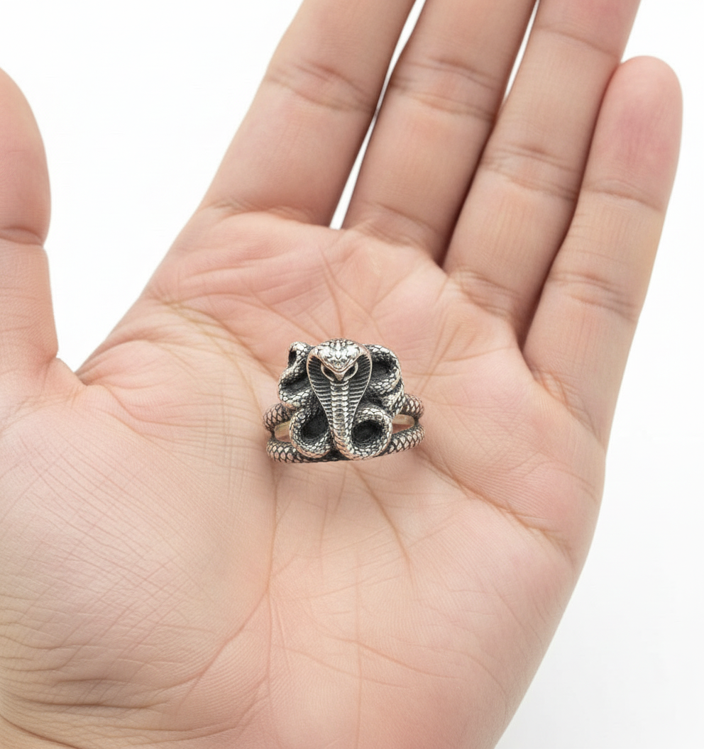 Snake ring9.4g18no. (in silver)