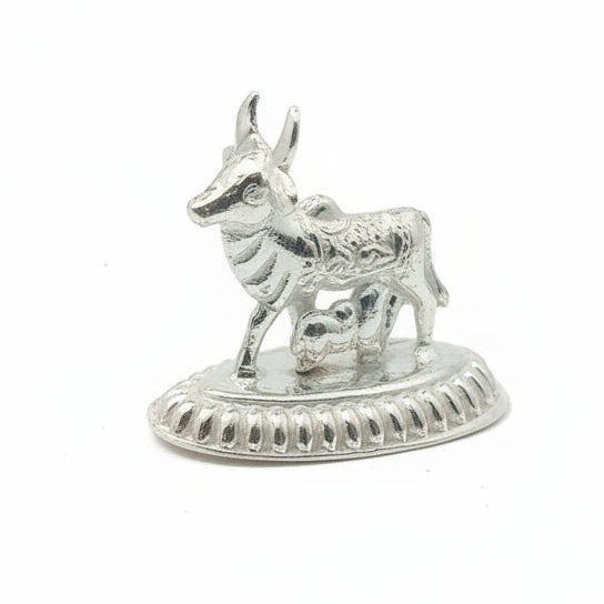 गाय cow 5.84g2.8x3.3cm(in Silver)