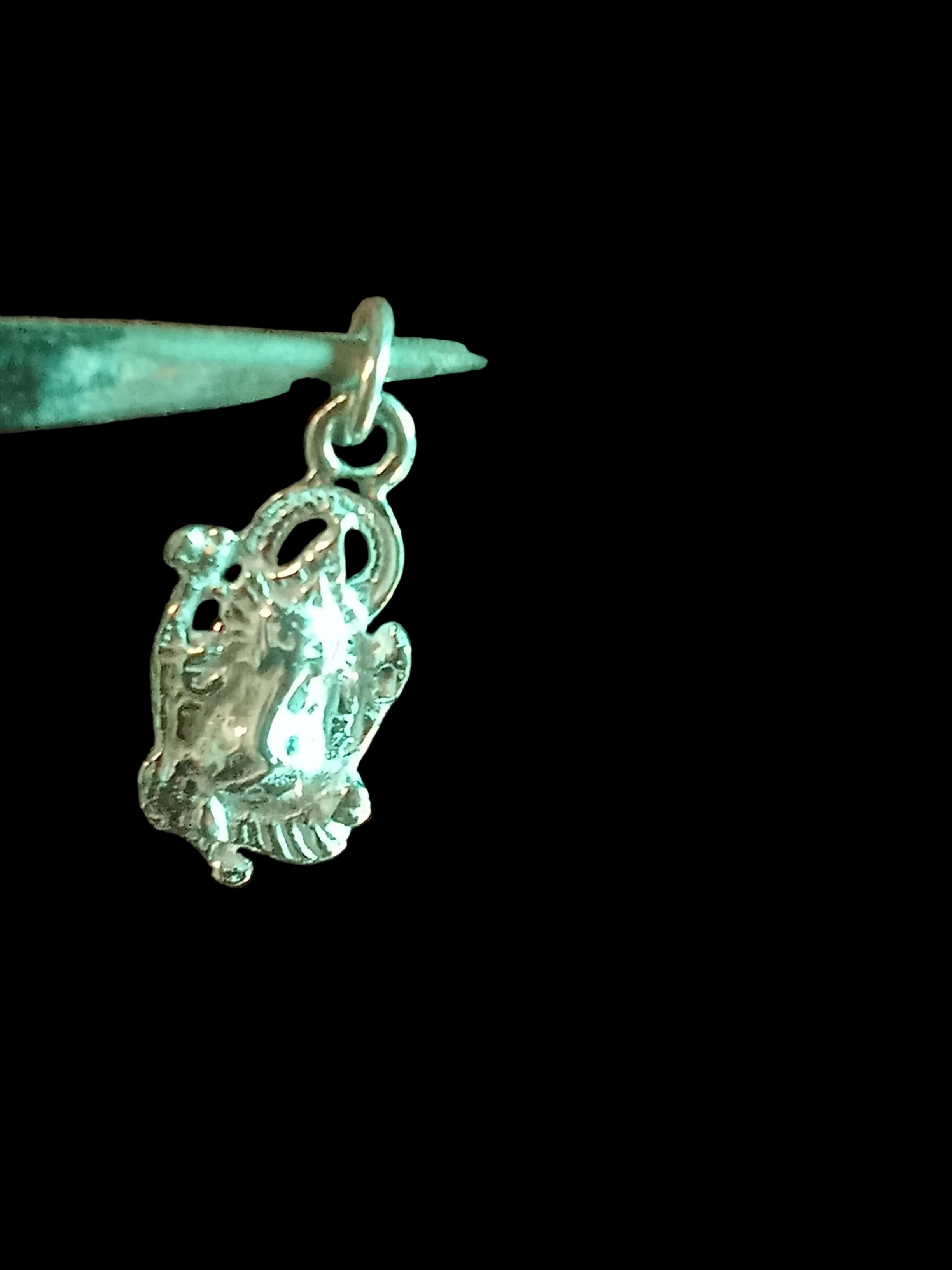 गणेश जी पैंडल pandate .99g.5"(in silver)