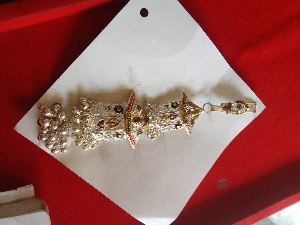 गुच्छा waist band 37g6" (in silver)