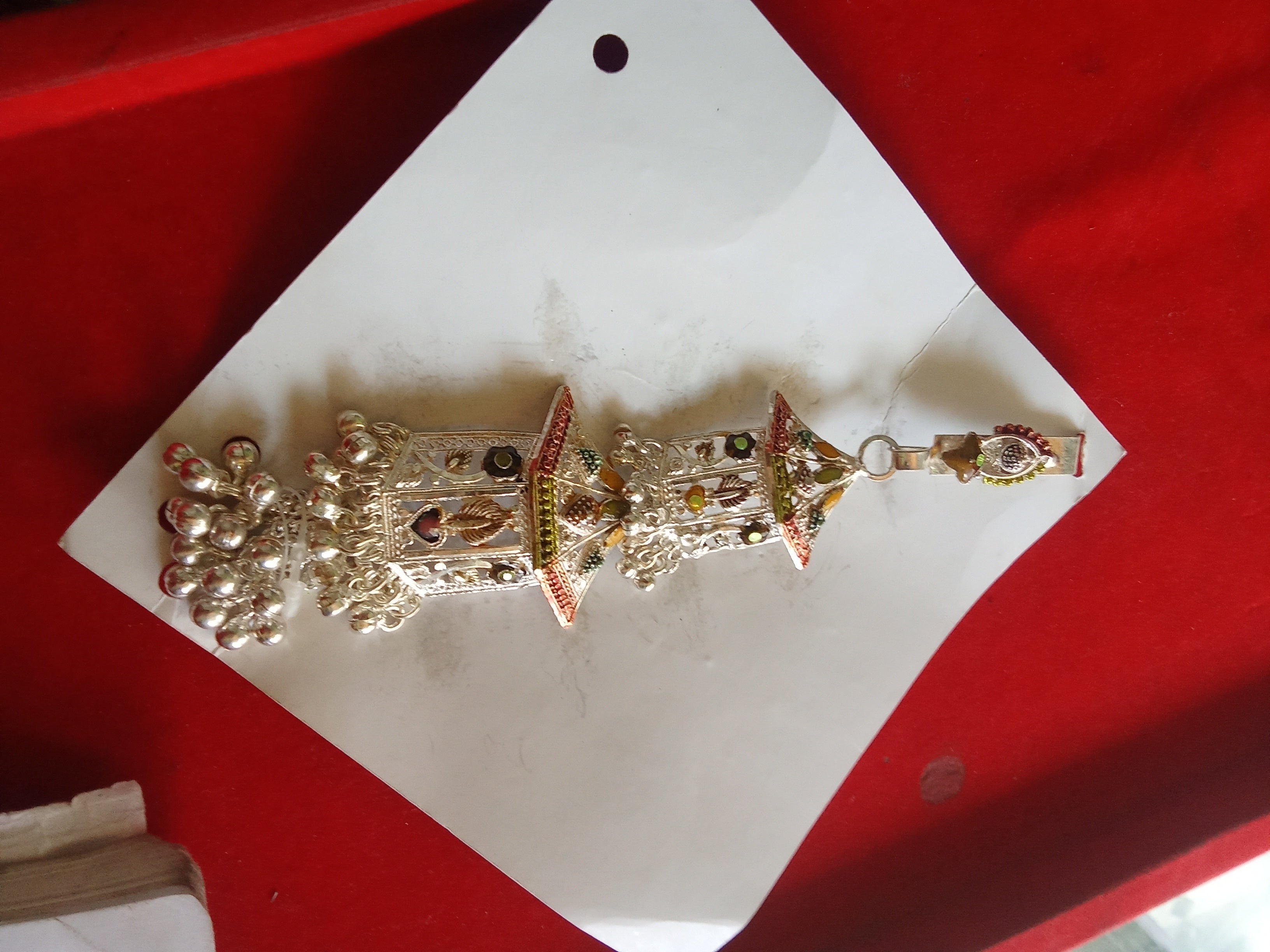 गुच्छा waist band 37g6" (in silver)