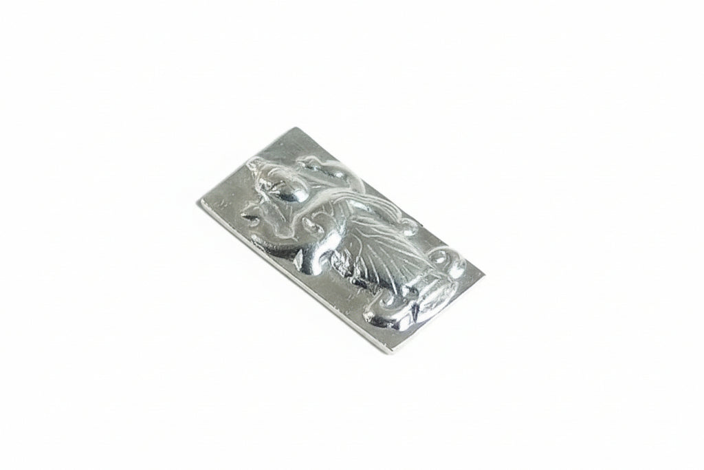 मां लक्ष्मी Maa Lakshmi.29g1.5x1cm (in silver)