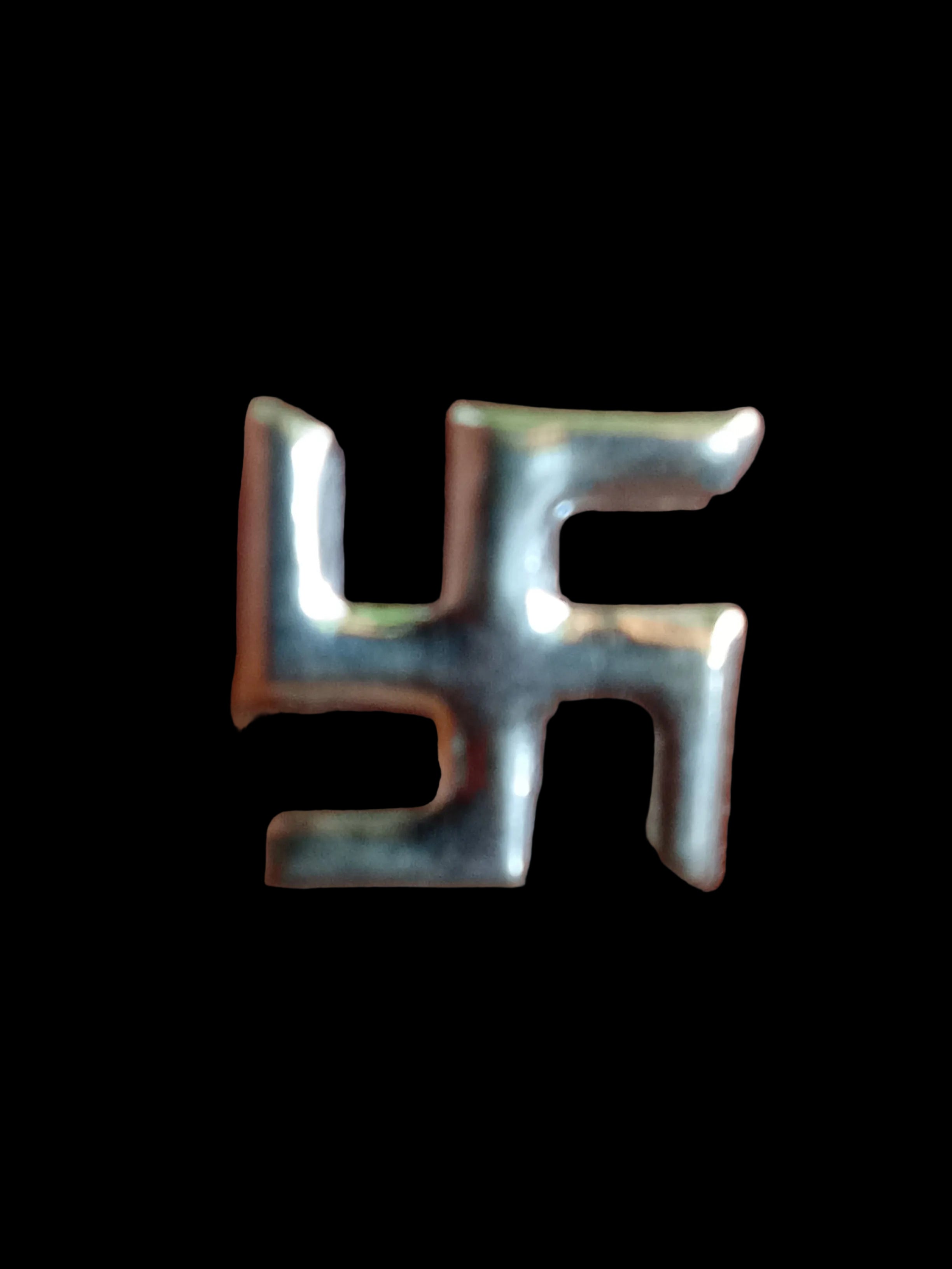 Swastik1.3g1.3x1.3cm(Silver)